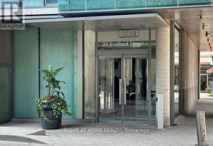 Property Photo:  21 Scollard Street 412  ON M5R 1G1 