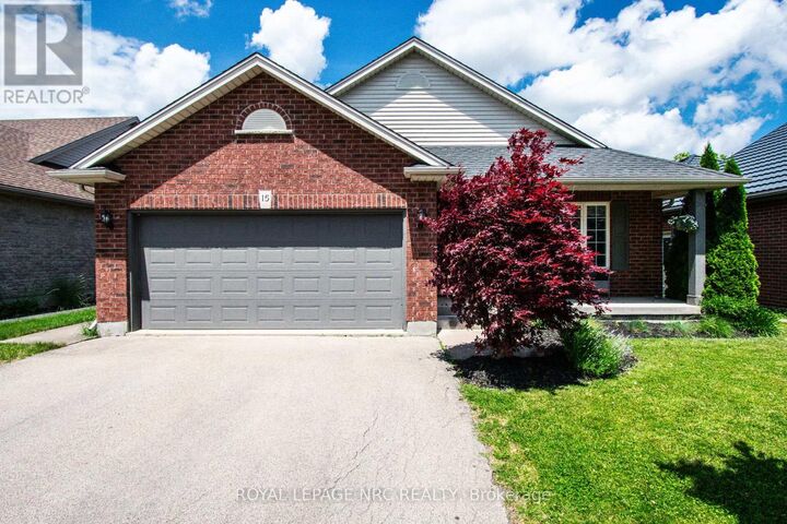 15 Arlene Street — photo 1