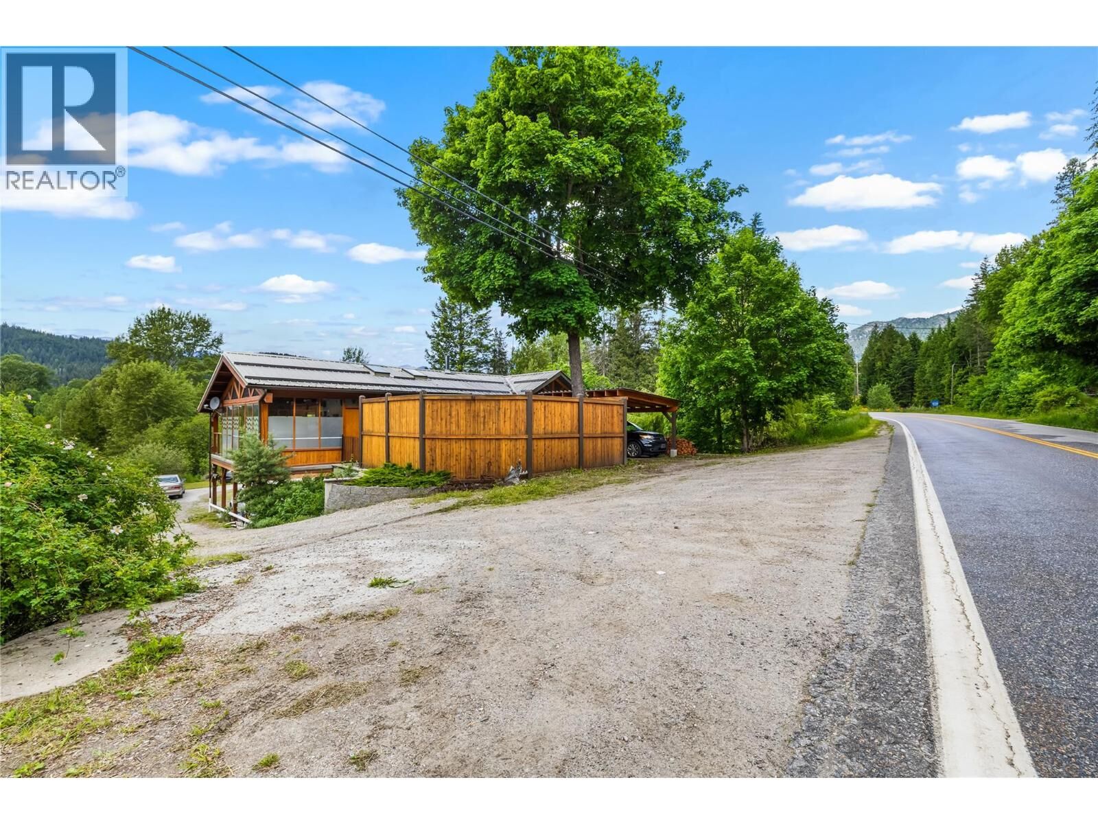 Photo de la propriété: 15865 3A Highway BC V0B 1E0