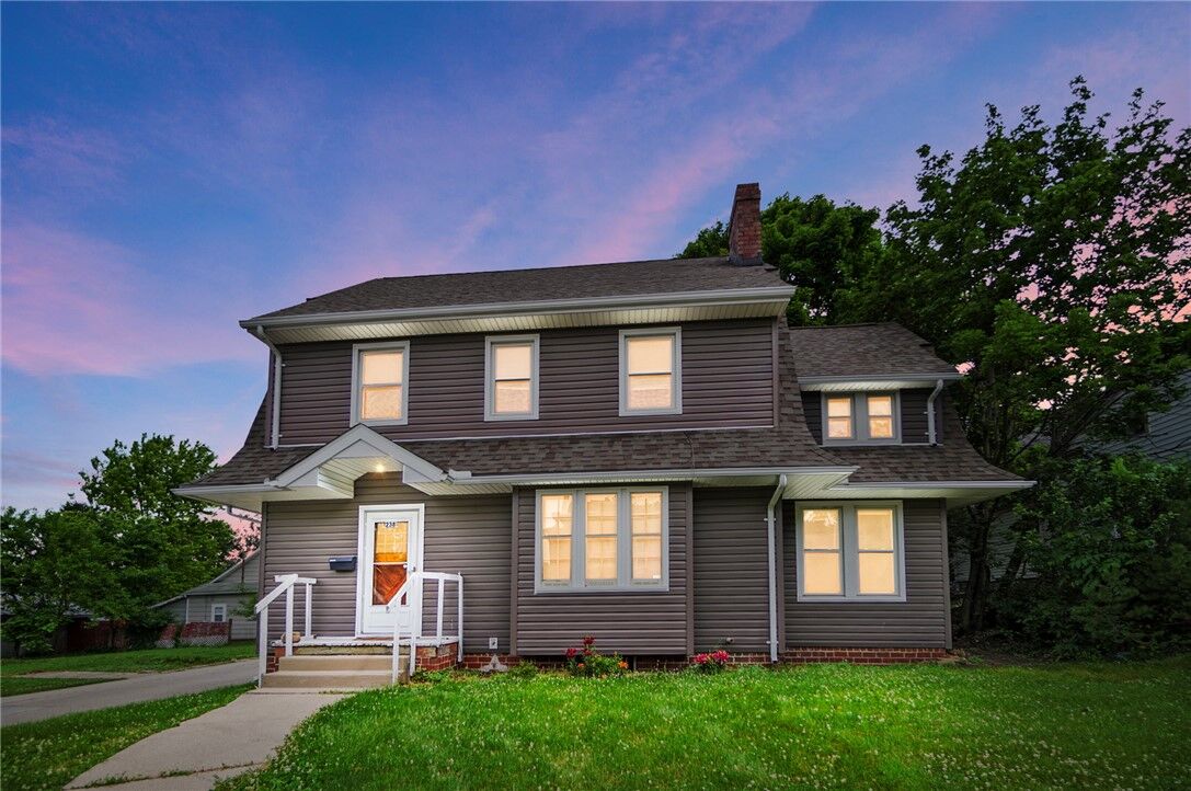Property Photo:  238 W Court Street  OH 43078 