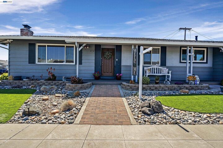 Property Photo: 25483 Lindenwood Way CA 94545