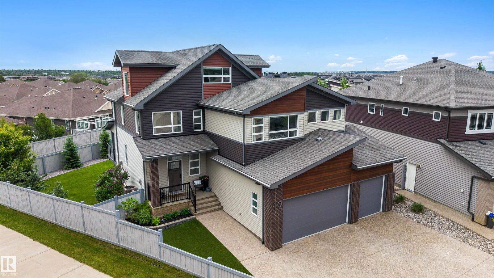 Photo de la propriété:  19 Lapierre Place  AB T8N 7R4 