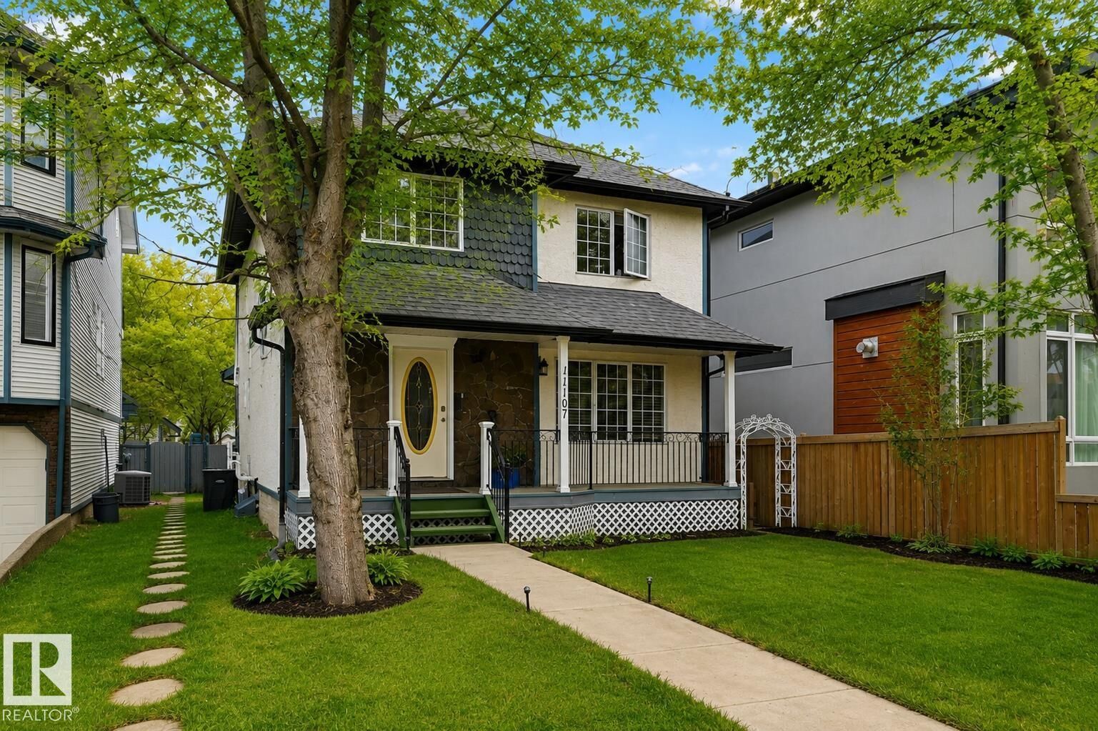 Property Photo: 11107 University Avenue NW AB T6G 1Y5
