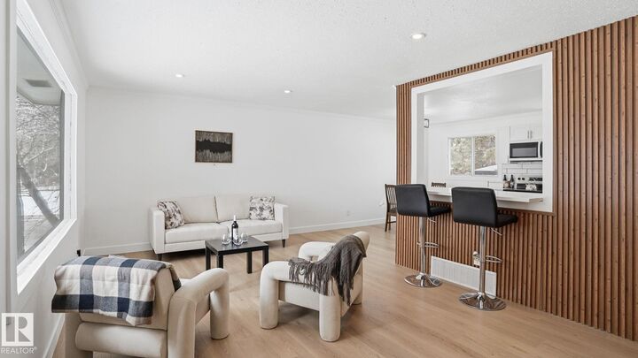 Property Photo:  899 Alder Avenue  AB T8A 1V4 