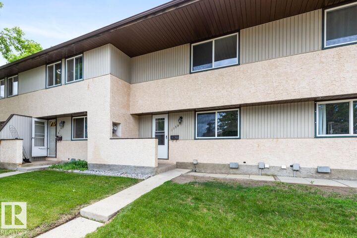 Property Photo:  3159 138 Avenue NW  AB T5Y 1R1 