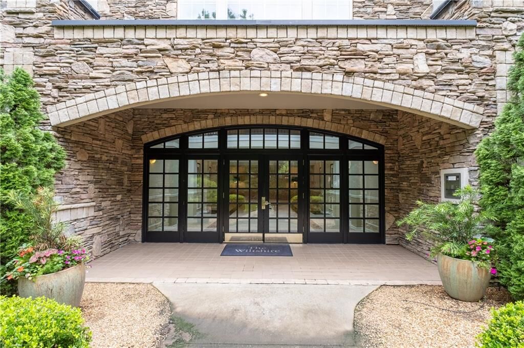 Property Photo:  3047 Lenox Road NE 1103  GA 30324 
