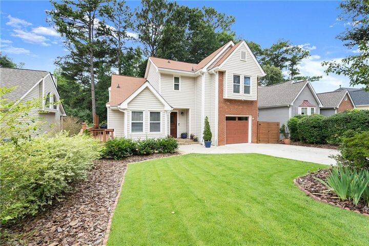Property Photo: 907 Bradford Lane GA 30062
