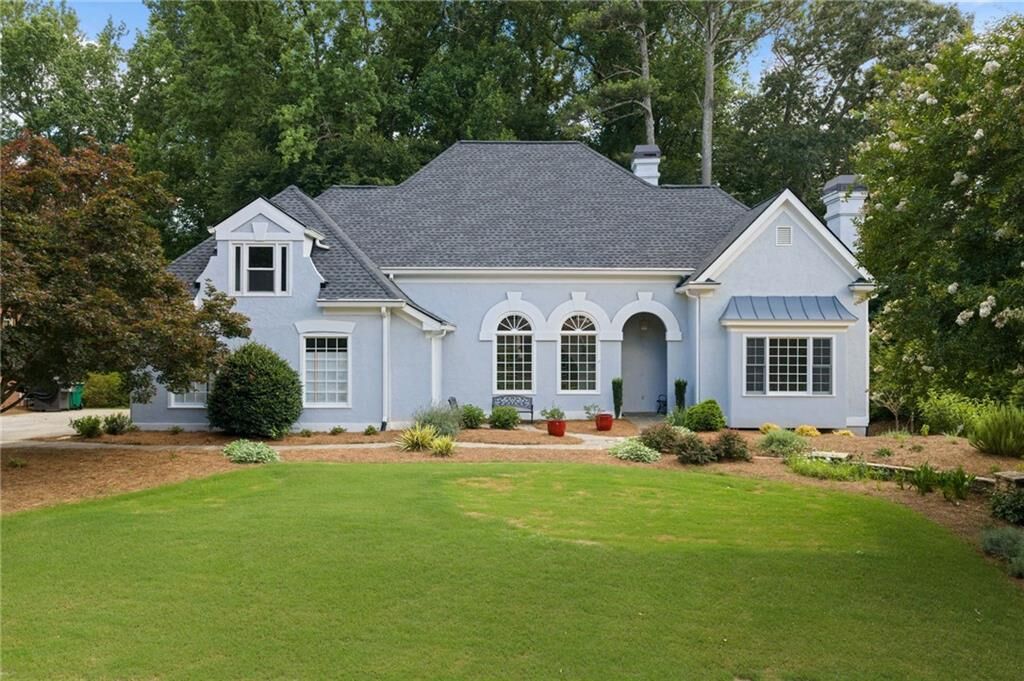 Property Photo: 6250 Blackberry Hill GA 30092