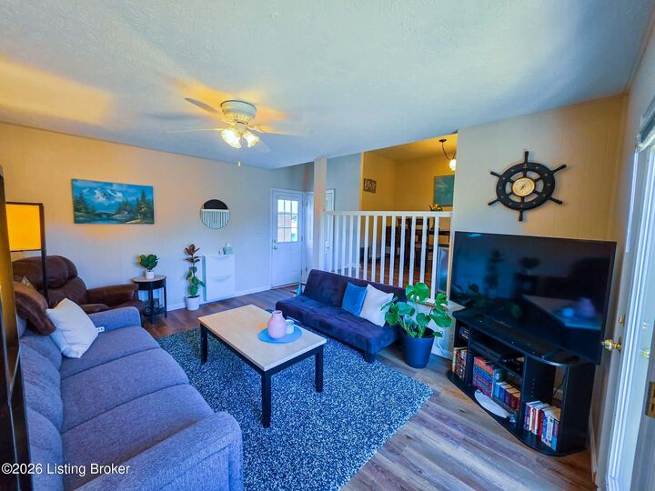Property Photo: 9322 Fairground Rd KY 40291
