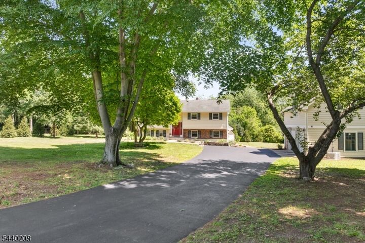 Property Photo:  29 Oxford Cir  NJ 08558 