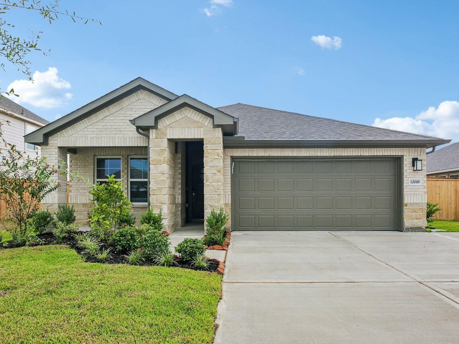 Property Photo: 12018 Marlin Strait Drive TX 77523