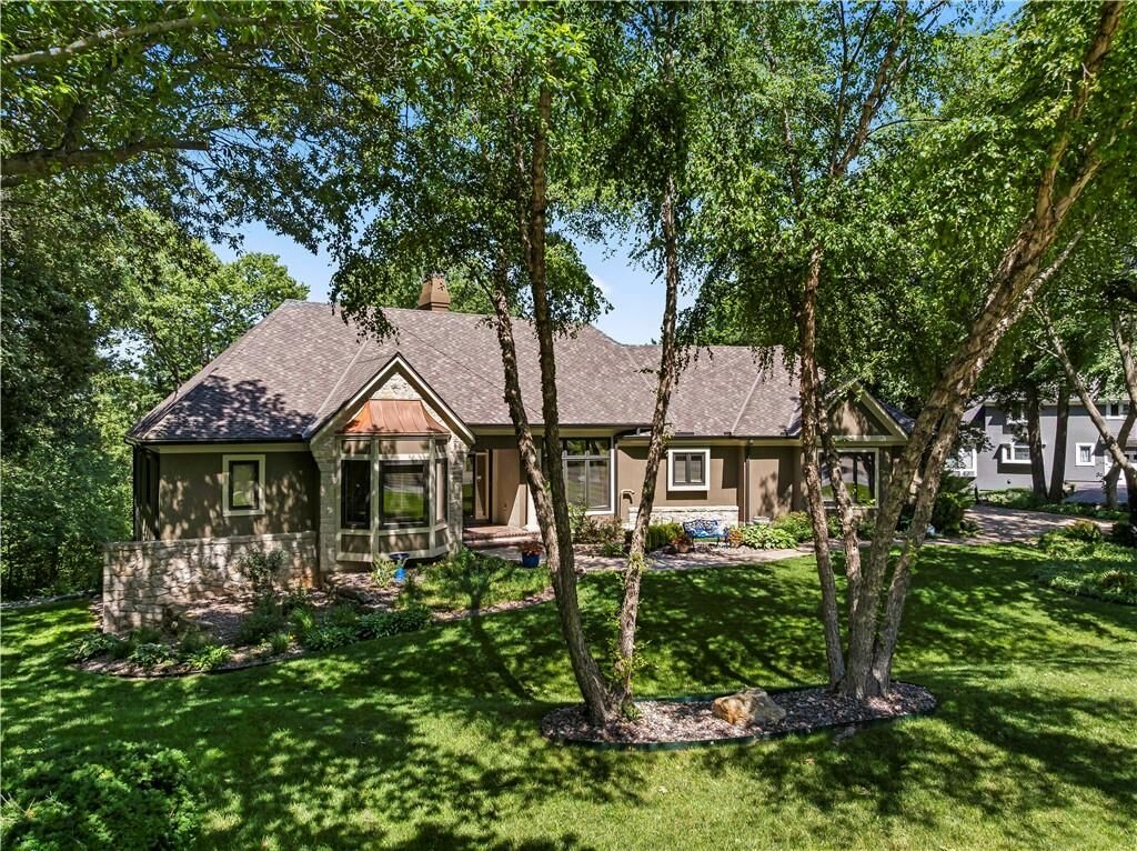 Property Photo:  180 E Loch Lloyd Parkway  MO 64012 