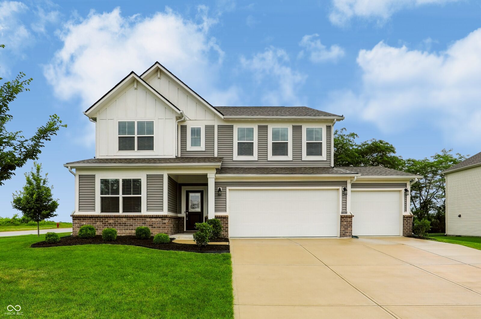 Property Photo:  24 Hollister Way  IN 46034 