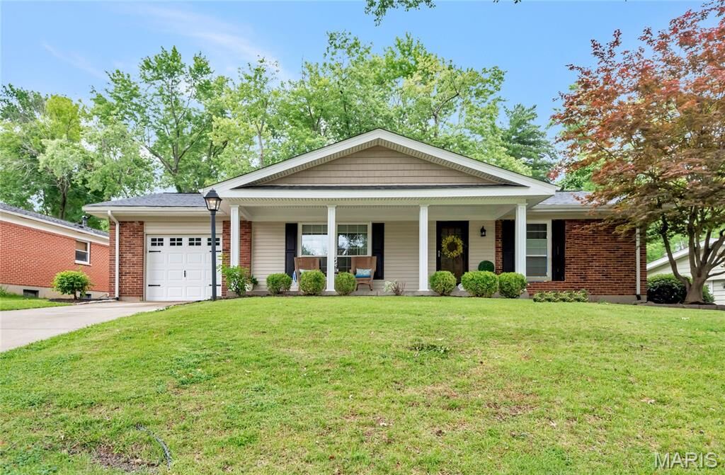 Property Photo:  1200 Hudson Hills Drive  MO 63135 
