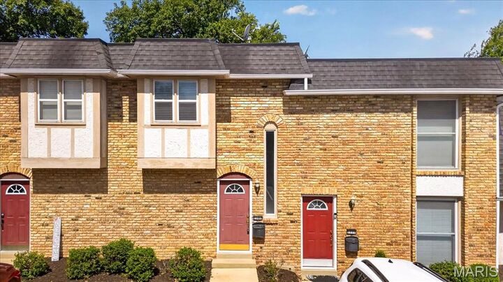 Property Photo:  1107 Rue La Chelle Walk 1107  MO 63141 