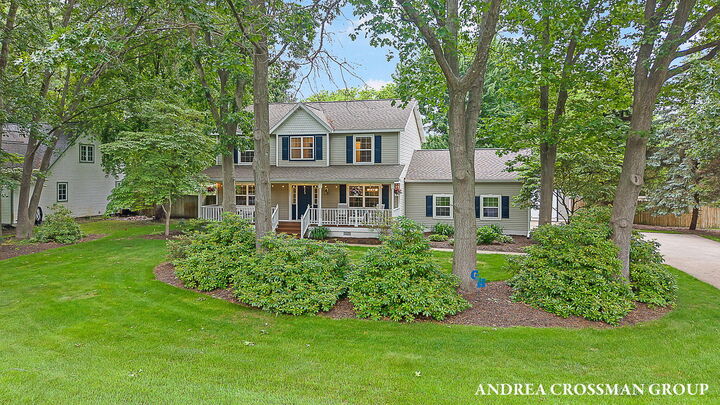 Property Photo: 15213 Meadowwood Drive MI 49417