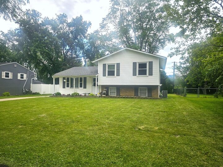 Property Photo:  5S334 Stewart Drive  IL 60563 