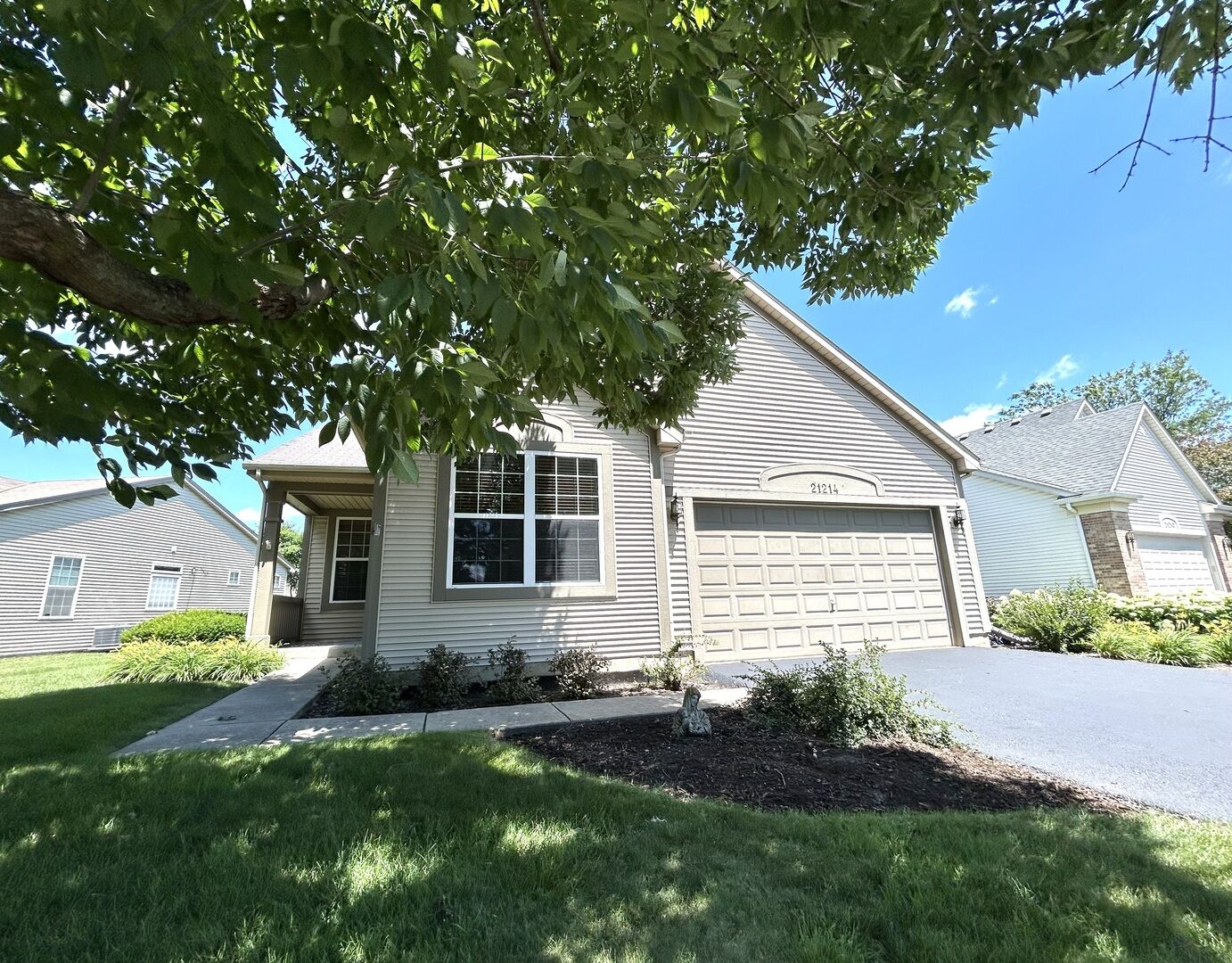 Property Photo: 21214 Lily Lake Lane IL 60403