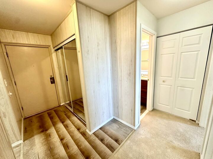 Property Photo:  1880 Bonnie Lane 203  IL 60169 