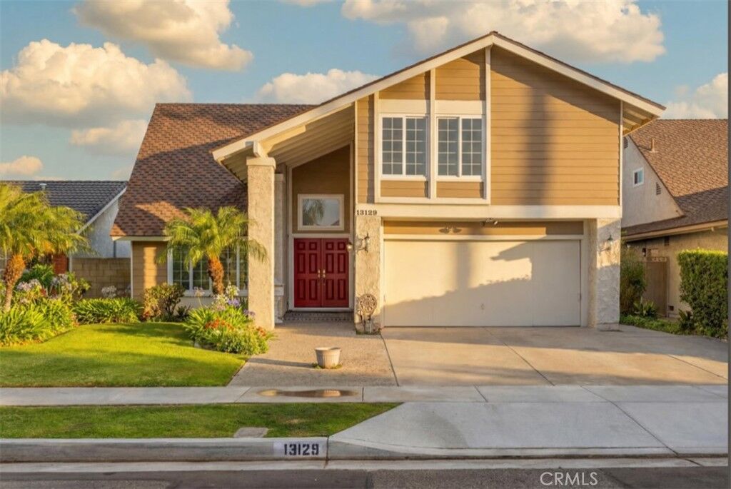 Property Photo:  13129 Beach  CA 90703 