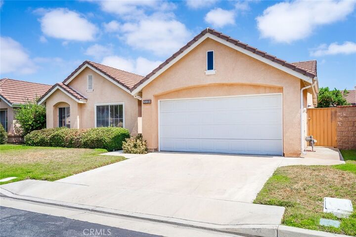Property Photo:  2220 Glenwood Ave  CA 92545 