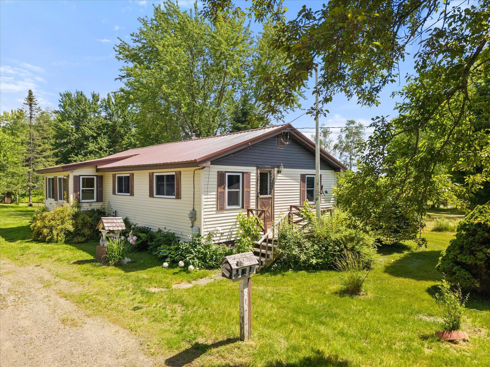 Property Photo: 85 Stillwater Avenue ME 04473