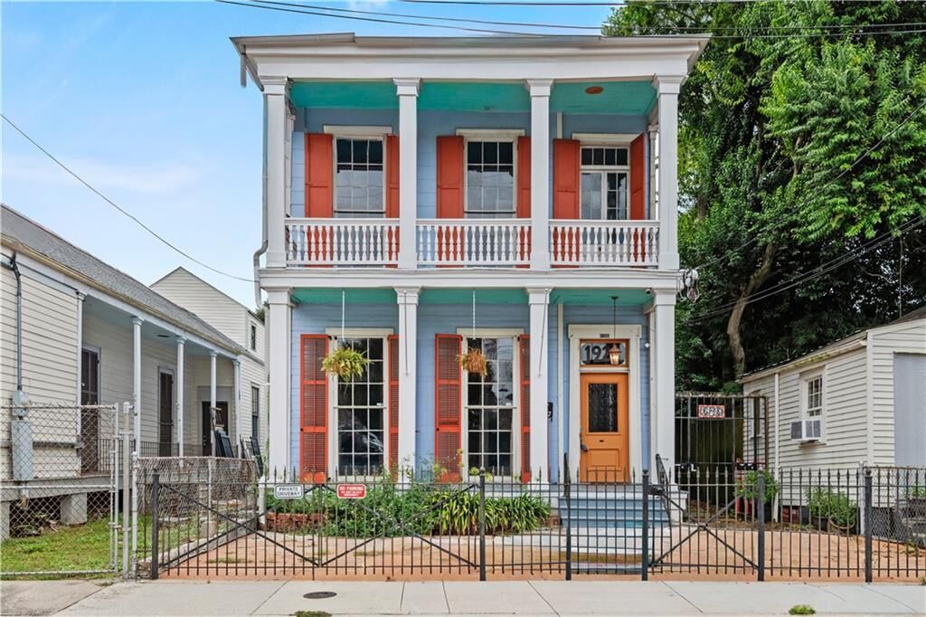 Property Photo:  1920 Constance Street  LA 70130 