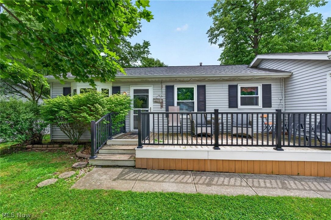 Property Photo:  339 Horseshoe Drive  OH 44050 