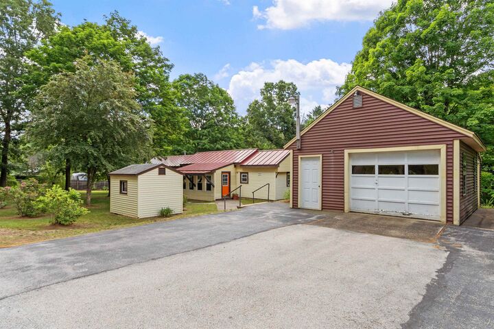Property Photo: 273 Melendy Road NH 03055