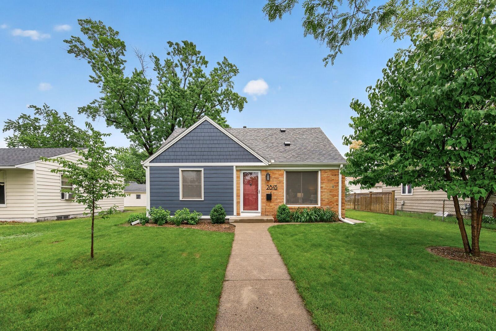 Property Photo:  2845 Rhode Island Avenue S  MN 55426 