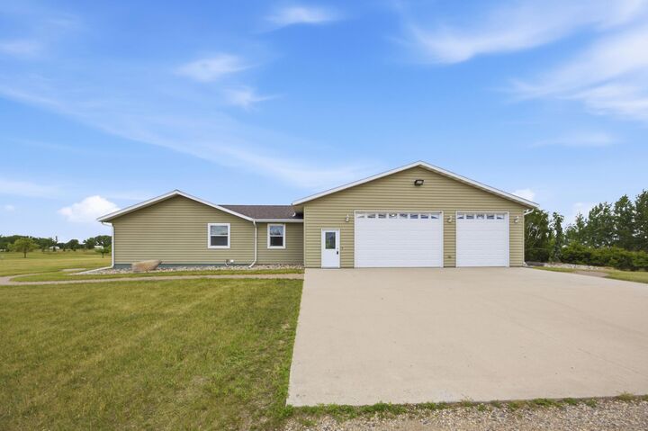 Property Photo: 20371 180th Avenue N MN 56585