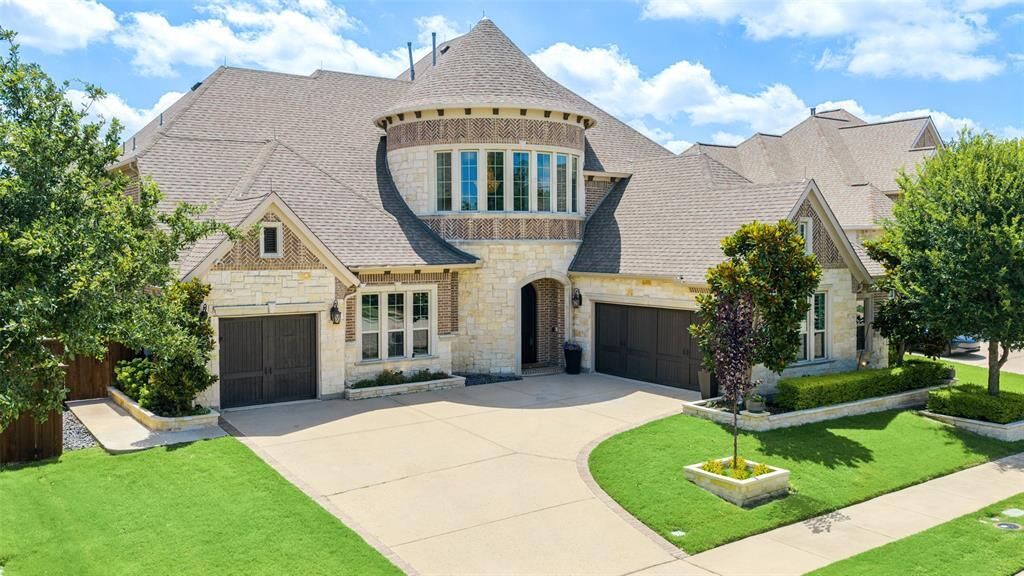Property Photo: 7634 Nichols Trail TX 75036
