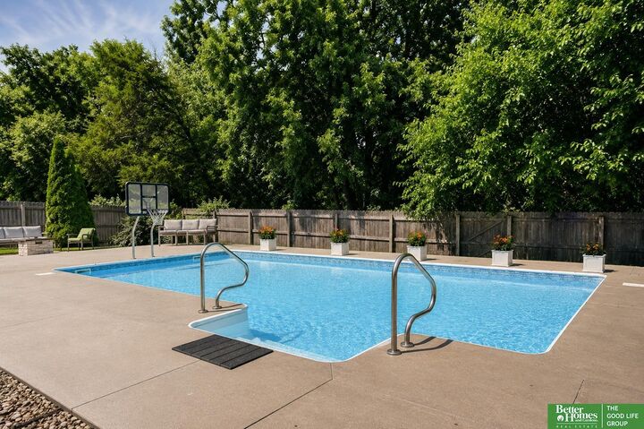 Property Photo:  1760 N 174th Street  NE 68118 