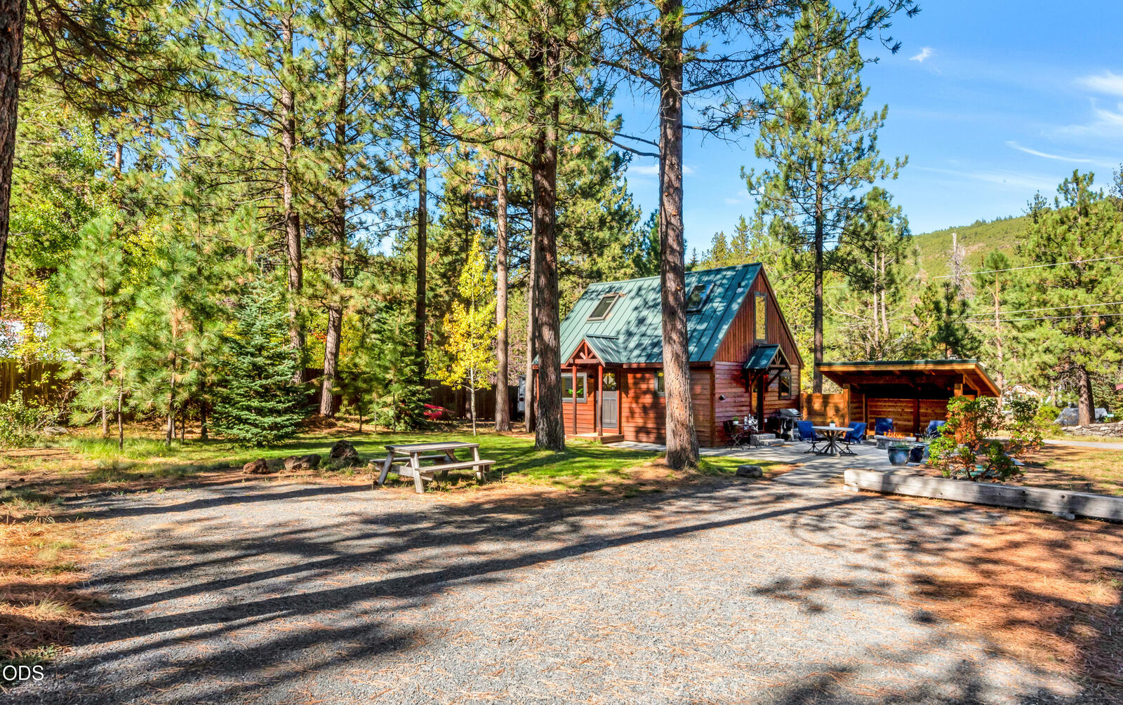 Property Photo:  61579 Boulder Road  OR 97703 