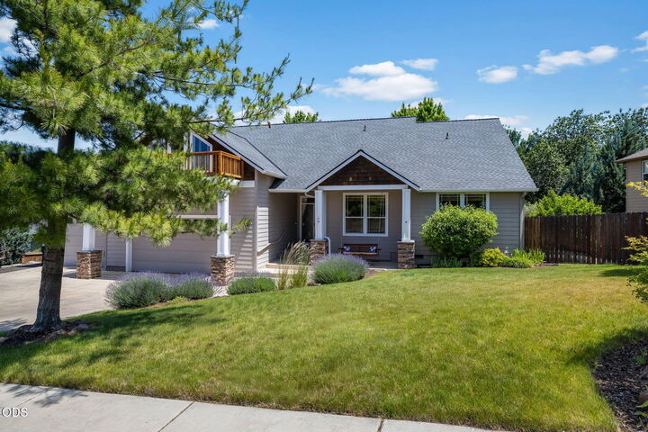 Property Photo: 2436 SW Forked Horn Butte Road OR 97756