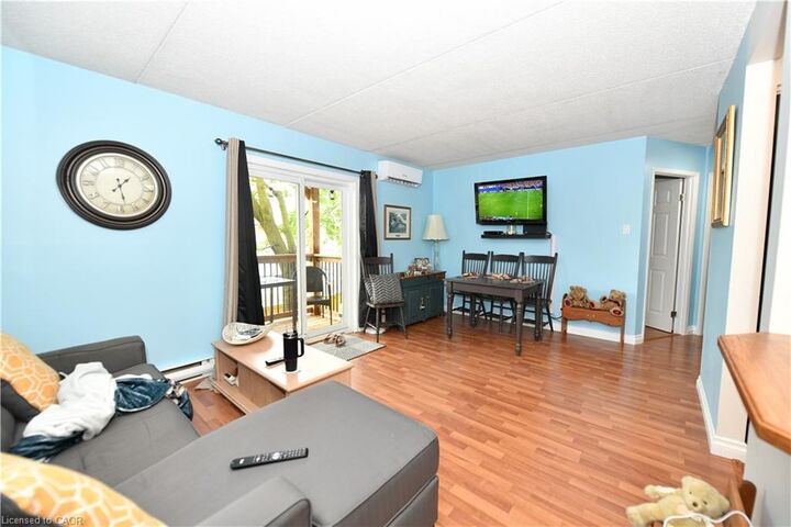 Property Photo: 266 Overlea Drive 206 ON N2M 5N2