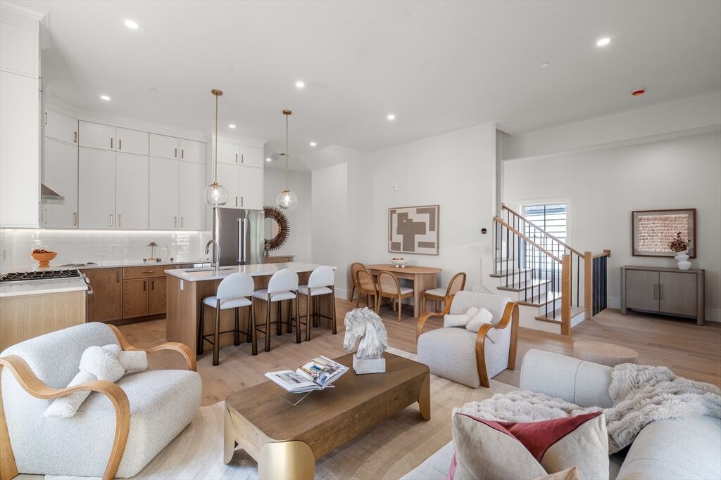 Property Photo:  326 Lowell Street 3  MA 02145 