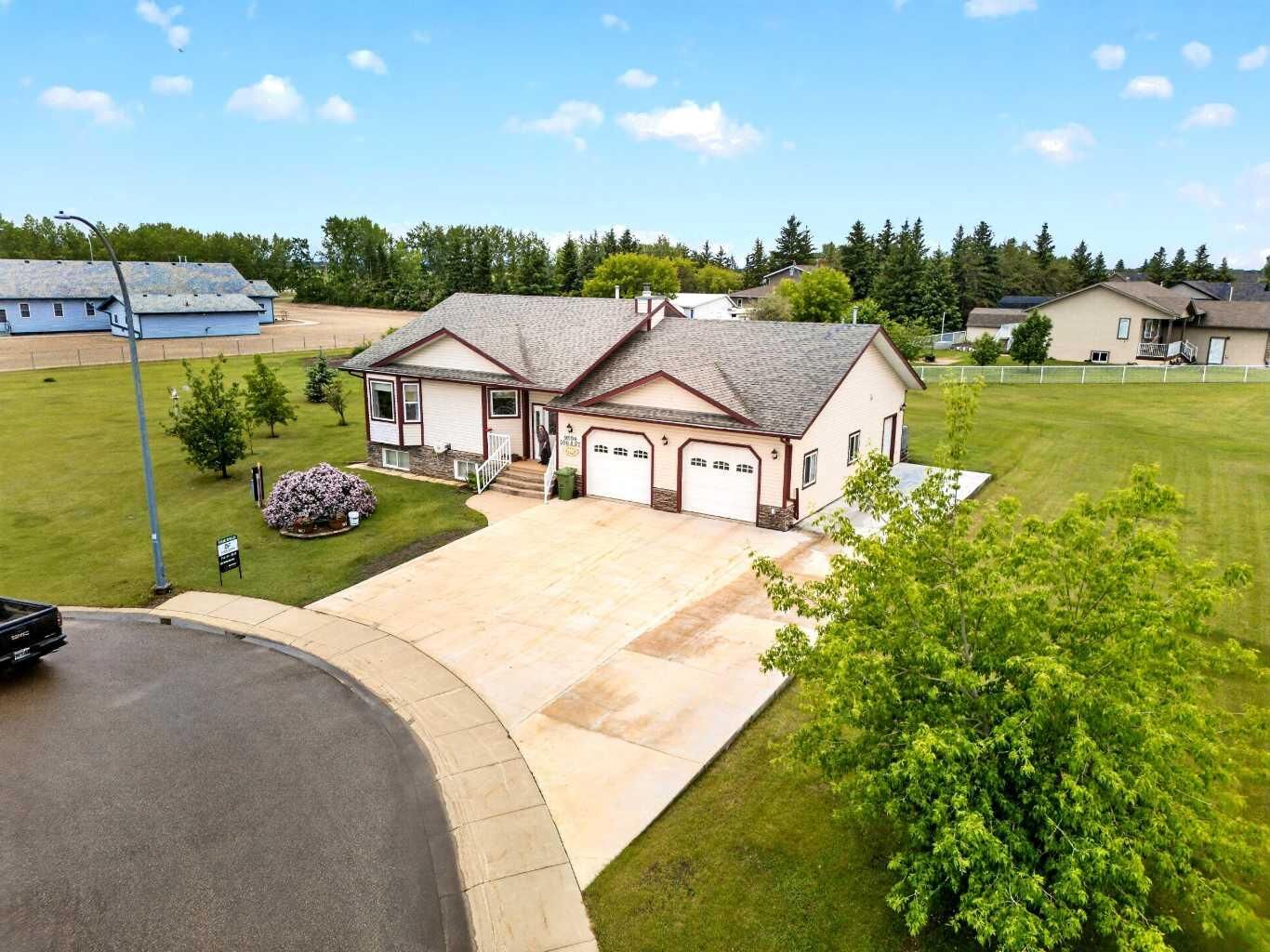 Property Photo:  9506 106A  AB T0H 2H0 
