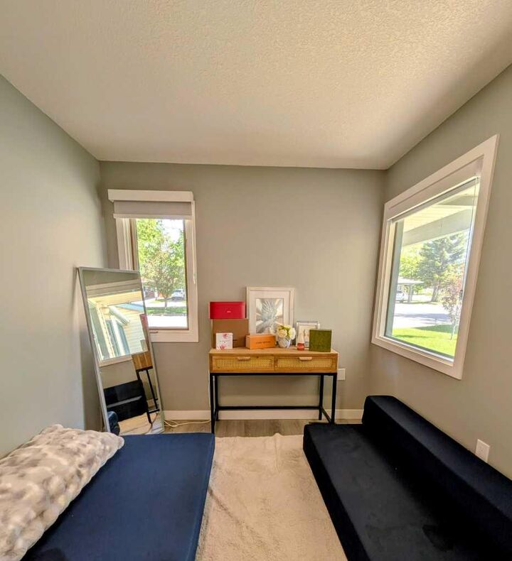 Property Photo: 2851 Dovely Park SE AB T2B 3G9