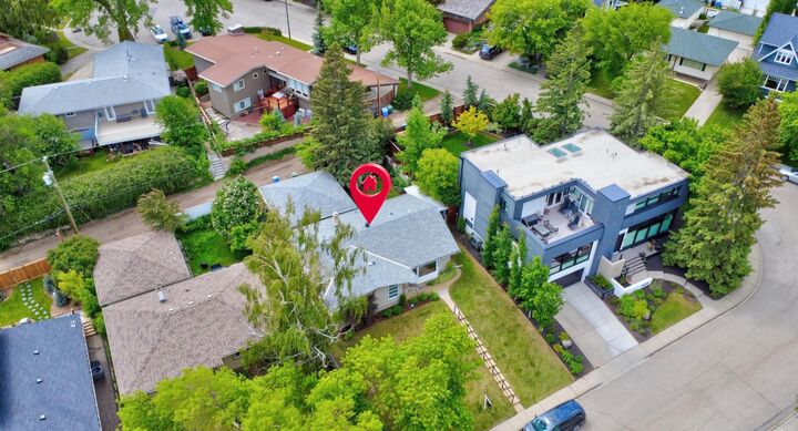 Property Photo:  3431 23 Street NW  AB T2L 0T8 