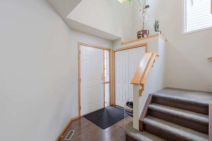 Property Photo: 124 Tuscany Hills Park NW AB T3L 2A3