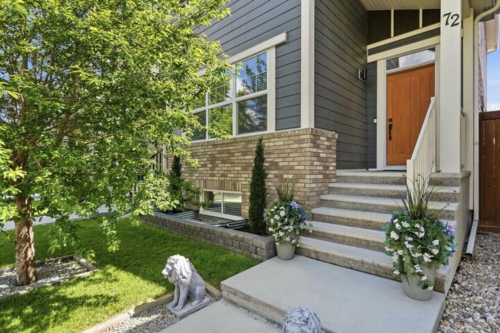 Property Photo:  72 Masters Manor SE  AB T3M 2R4 