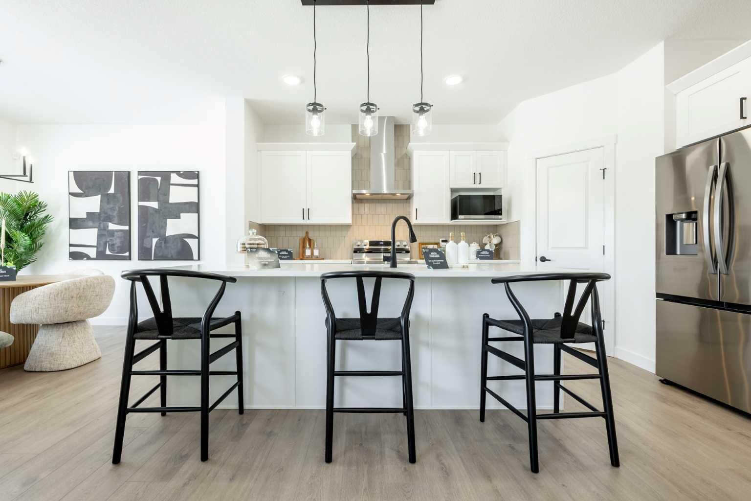 Property Photo:  500 Savanna Crescent NE  AB T3J 5P1 