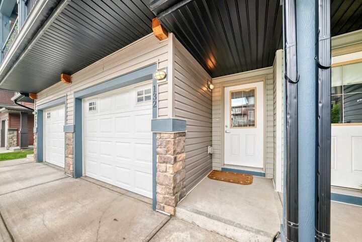 Property Photo:  132 Sage Hill Grove NW  AB T3R 0Z8 