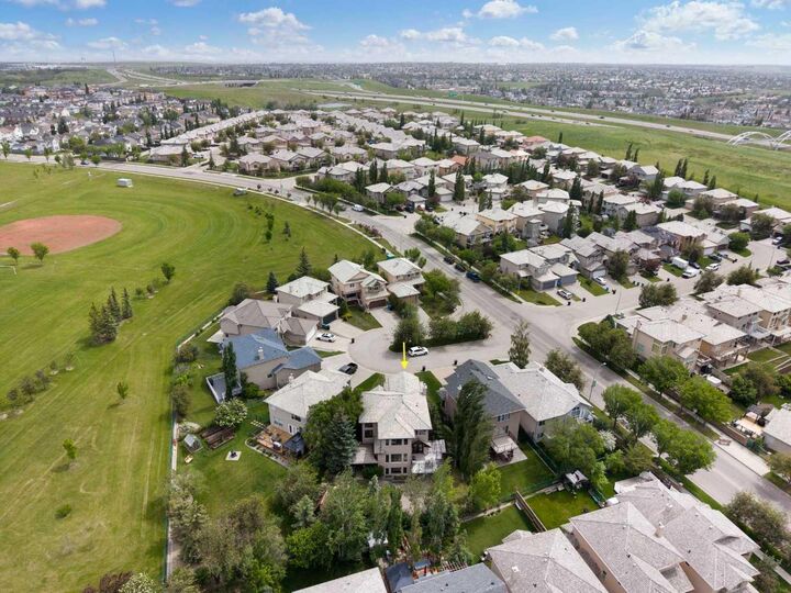 Property Photo:  410 Royal Crest Bay NW  AB T3G 4M8 