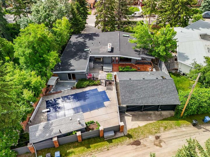 Property Photo: 1408 104 Avenue SW AB T2W 0A6