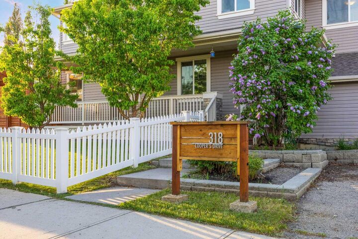 Property Photo: 318 Coopers Drive SW AB T4B 0L8