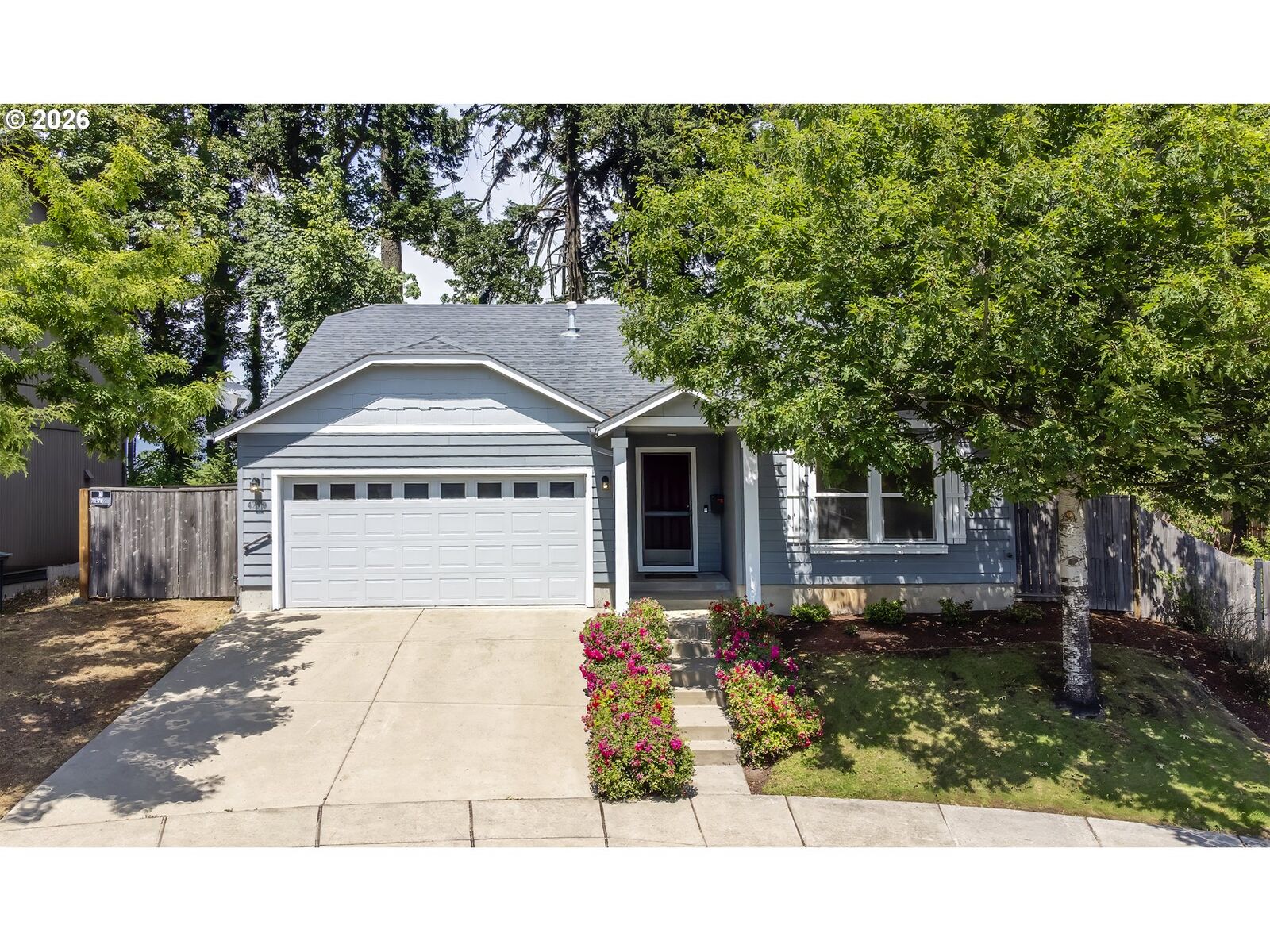 Property Photo: 4950 Glacier Dr OR 97478