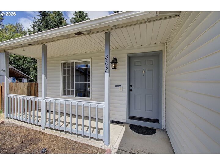 Property Photo: 402 SE 5th Cir WA 98604