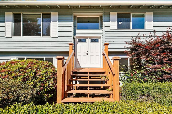 Property Photo: 16409 92nd Avenue E WA 98375